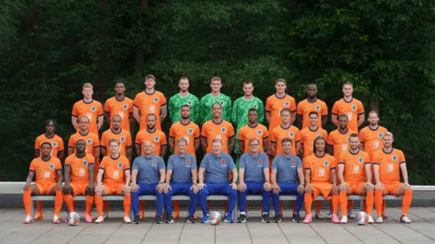 江西婺源3月30日下午5点18分鸣枪启动全国乡村健康跑